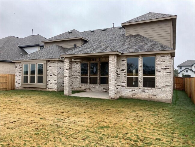 Building Photo - 746 Whitetail Dr