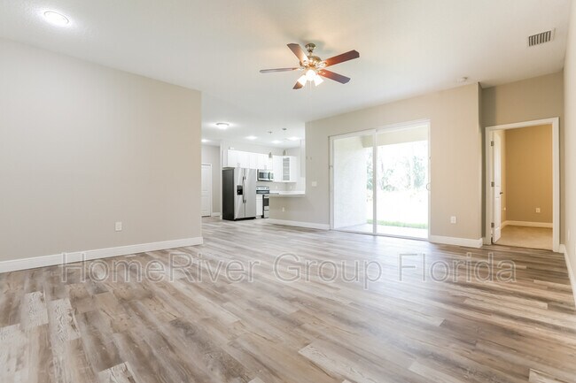 Foto del edificio - 2420 Lancaster Ln