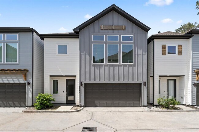 Foto del edificio - 2504 W Tidwell Rd