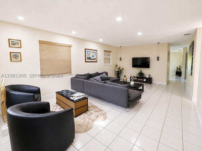 Foto del edificio - 2245 SW 62nd Ct