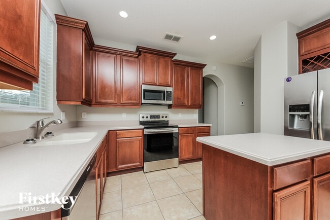 Building Photo - 2615 Eagle Canyon Dr N