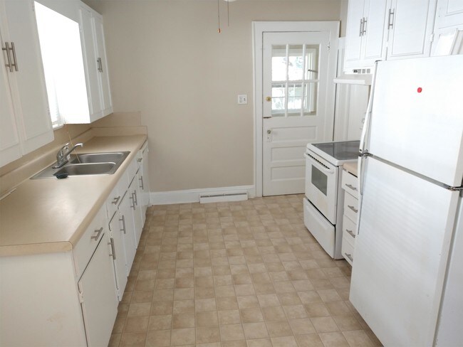 Building Photo - 1117 Ebert St