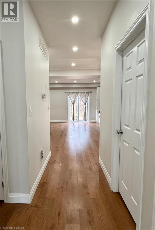 Photo du bâtiment - 284 Ginseng St