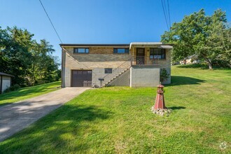 Building Photo - 1985 Butler Dr