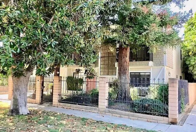 Foto del edificio - 4509 Vista Del Monte Ave