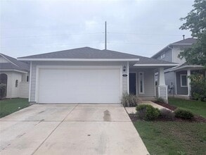 Building Photo - 131 Trailstone Dr