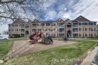 Building Photo - 15700 E Jamison Dr