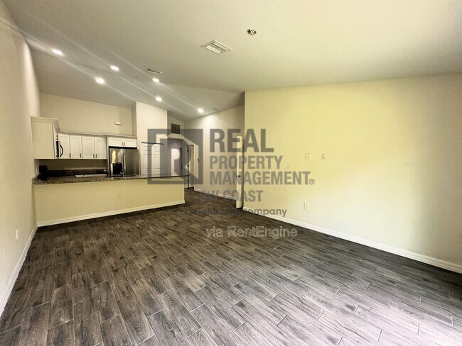 Foto del edificio - 2426 Millie Ave S