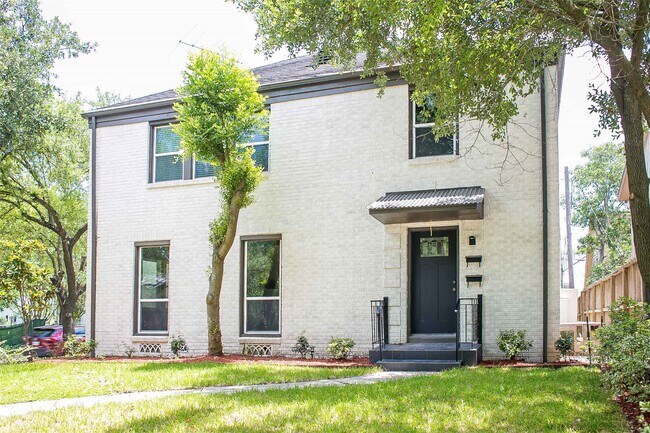 Foto del edificio - 2301 Albans Rd