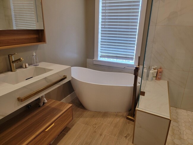 Building Photo - 9082 Cavatina Pl
