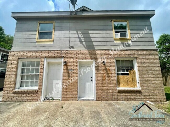 Foto del edificio - 327 Alabama Ave