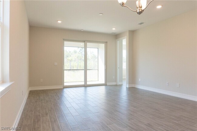 Building Photo - 1070 Enbrook Lp