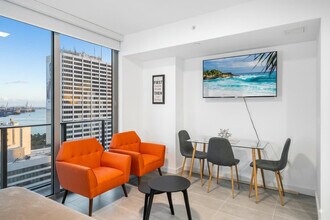 Building Photo - 227 NE 2nd St Building Photo - 227 NE 2nd St