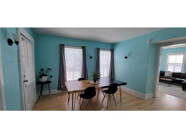 Foto del edificio - 813 5th St SE