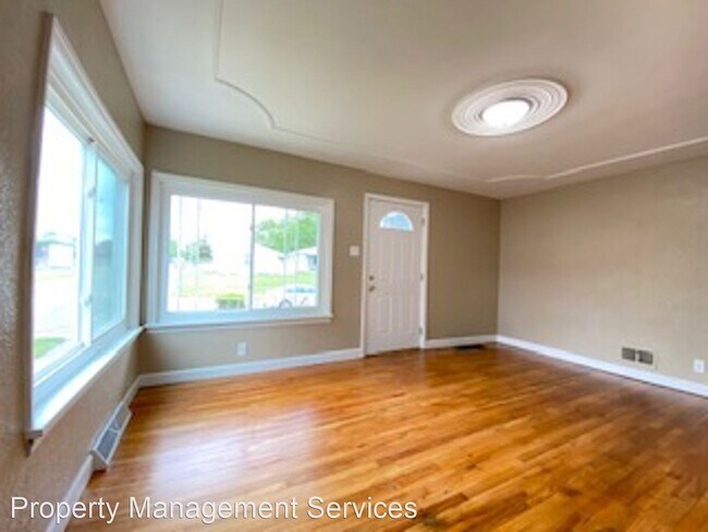 Foto del edificio - 3 br, 2 bath House - 1002 Oak St