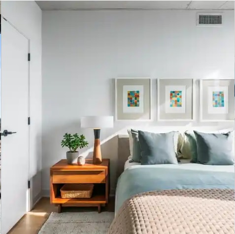 Photo - 230 W Polk St Apartment