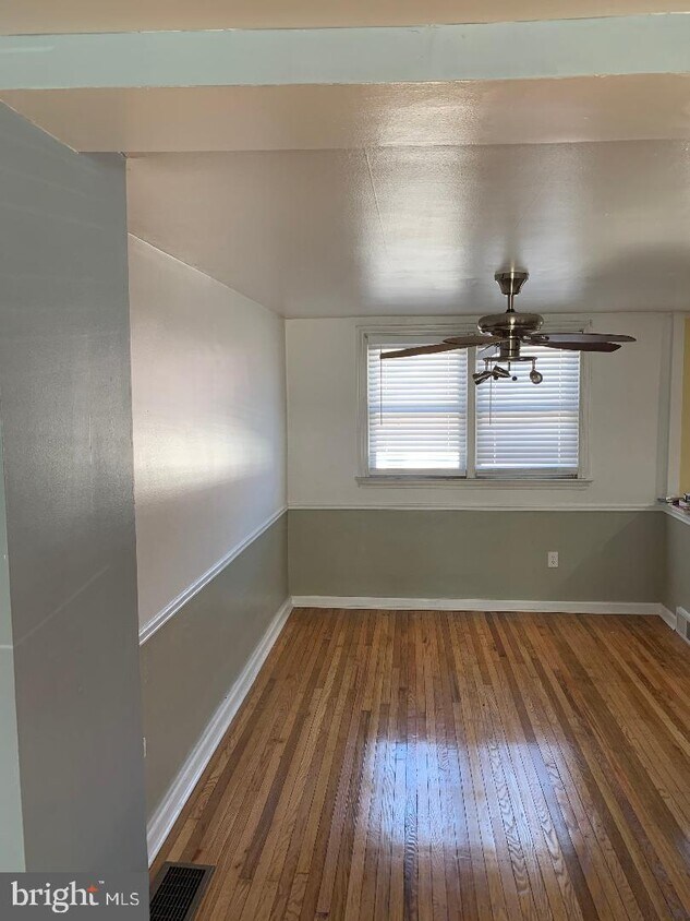 Primary Photo - 7531 Overbrook Ave