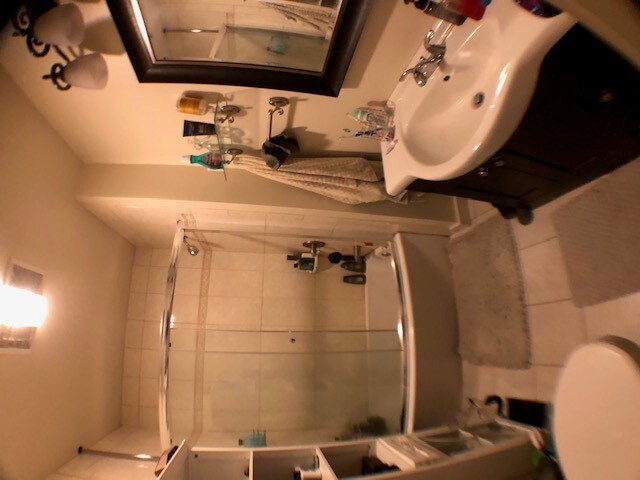 Foto del edificio - 2343 Sherbrook St