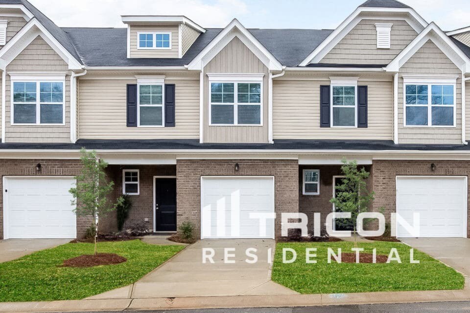 Foto principal - 2035 Aragon Lane