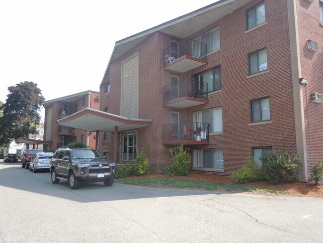 Foto del edificio - 44 W Emerson St