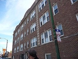 2443 Diversey, ¡alejado - 2437-2443 W Diversey Ave