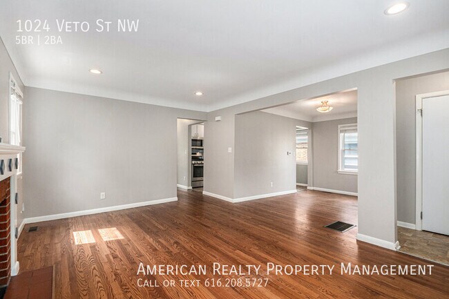 Foto del edificio - 1024 Veto St NW