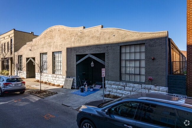 Building Photo - 1611 Williams St