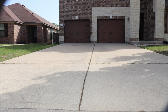 Foto del edificio - 829 Bethel Way