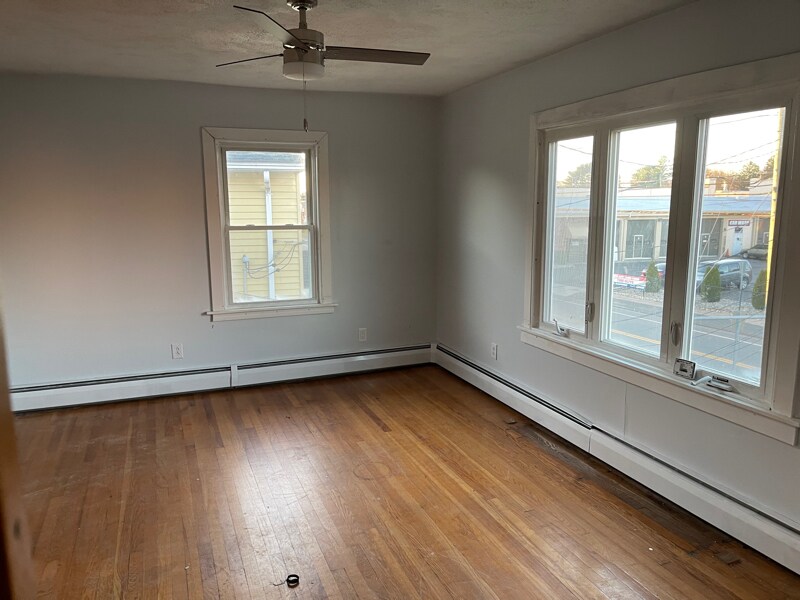 Building Photo - 485 Tolland St