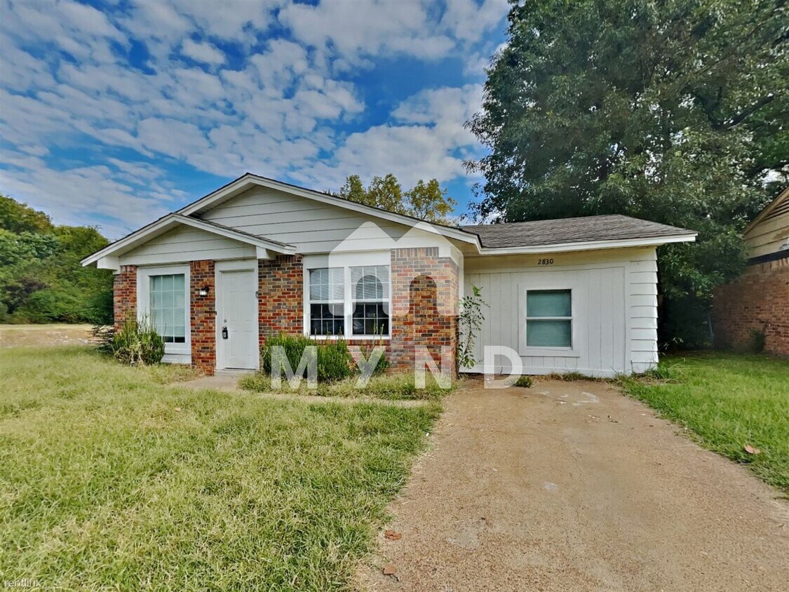 Primary Photo - 3 br, 1.5 bath House - 2830 Meadowbrook Dr