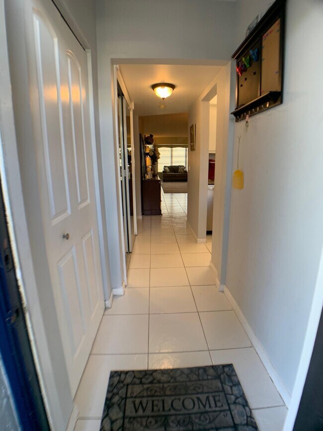 Foto del edificio - 2840 SW 22nd Ave