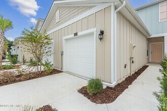 Building Photo - 64 Playa De Luna Ln