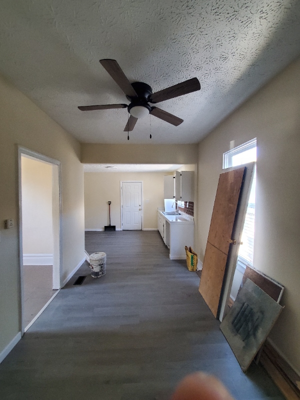 Building Photo - 453 S Powell Ave