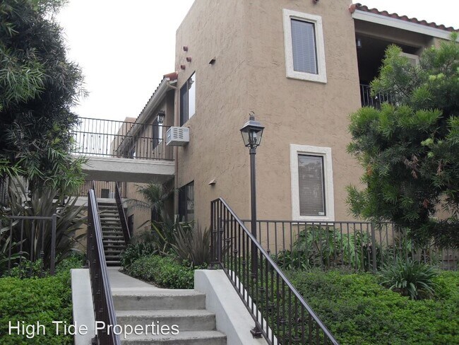 Building Photo - 1 br, 1 bath House - 10174 Camino Ruiz #43
