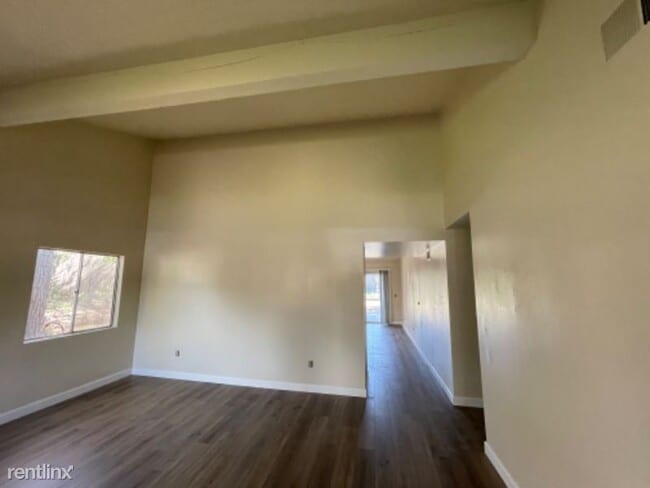 Building Photo - 3 br, 2 bath House - 1210 Caren Rd