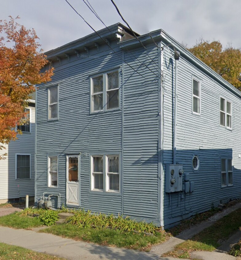 404242 North Ave Unit 40 North Ave, Burlington, VT 05401 Room for