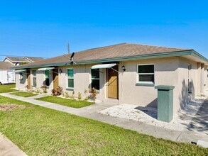 Building Photo - 2001 46th Terrace SW Building Photo - 2001 46th Terrace SW