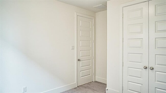 Building Photo - 7102 Grassland Vis Ln