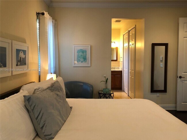 Foto del edificio - 8005 SW 63rd Pl