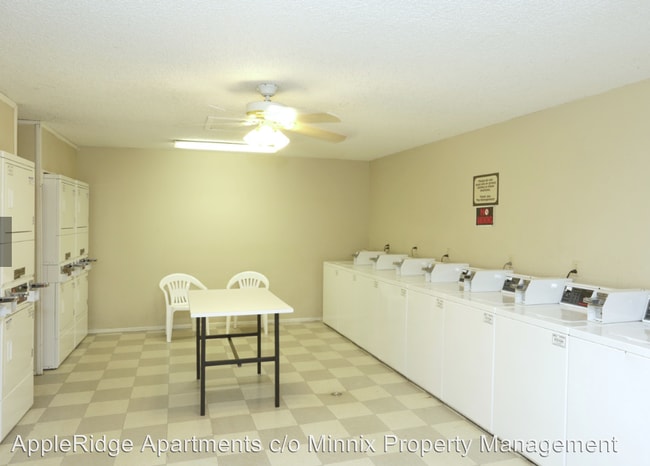 Building Photo - 2 br, 2 bath Apartment - 2600 Santa Cruz