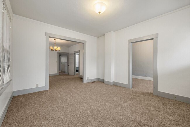 Foto del edificio - Charming 3-Bedroom North End Home with Enclosed Patio – Downtown Boise