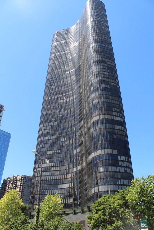 Building Photo - 505 N Lake Shore Dr