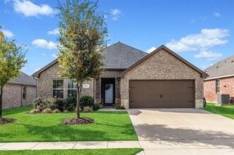 Building Photo - 601 Rawhide Way