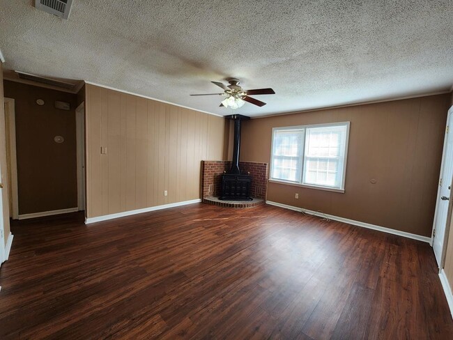 Building Photo - 116 Joiner Dr