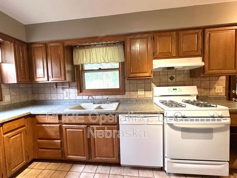 Photo - 1009 N 49 Av