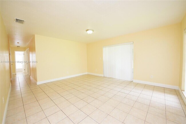 Building Photo - 15410 SW 295th St