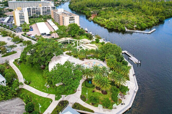 Foto del edificio - 1631 Riverview Rd