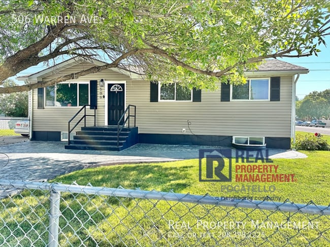 Building Photo - MOVE IN SPECIAL - 6 Bedroom 2 Bathroom hou...