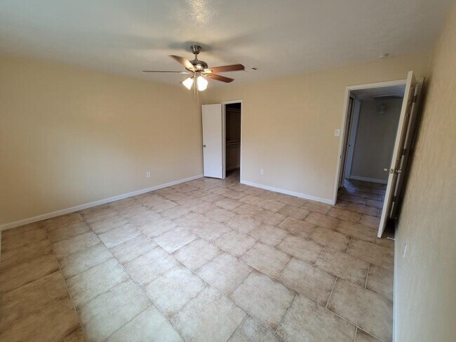 Foto del edificio - 6810 Glenstein Dr