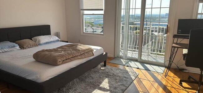 Foto del edificio - 207 Columbia Ave